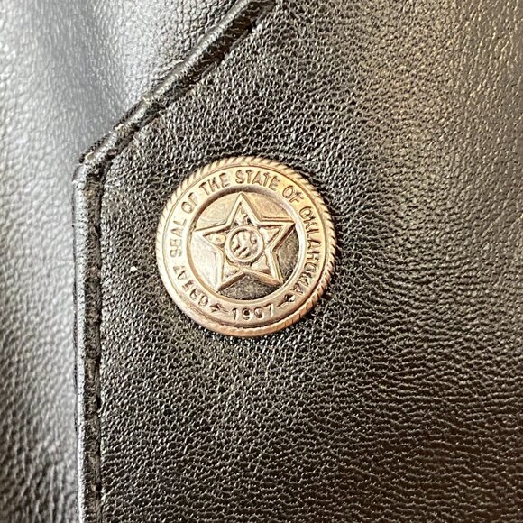 Modal Black Leather Vest Mens XXL Oklahoma State Snap Buttons Biker Western - Picture 3 of 8